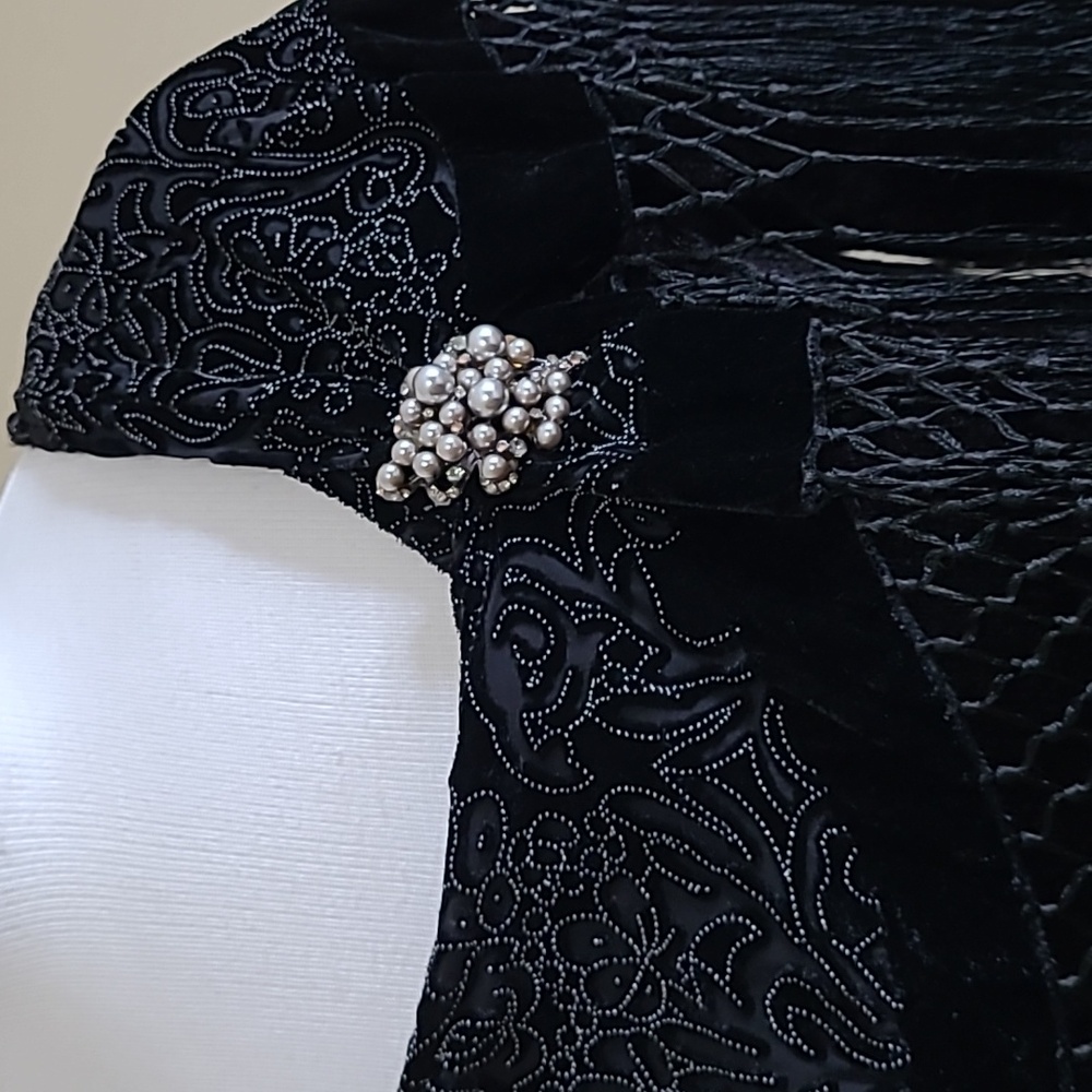 RARE Fringed Sweater The Collective Works of Berek 2 by Takako Sakon Brooch Smal